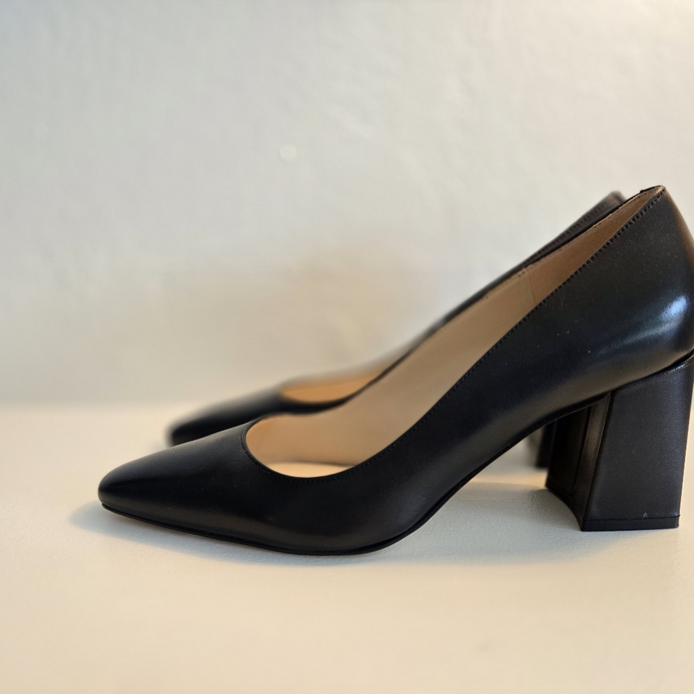 Marc Fisher Varla Pumps Womens 10.  Worn twice